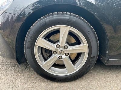 Gebraucht Volvo V40 120 PS (88 kW) 2014 Schwarz Limousine