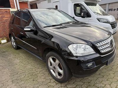 Obsidianschwarz metalliclack Gebraucht 2008 Mercedes ML350 SUV | 12.900 € (Etwas zu teuer)