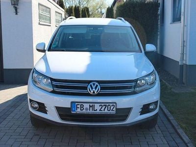 Second-hand VW Tiguan Sportline 122 CP (89 kW) 2011 Alb SUV