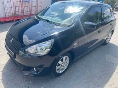 Gebraucht Mitsubishi Space Star 80 PS (58 kW) 2014 Schwarz Van / Kleinbus