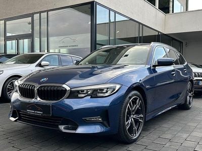 Blau Gebraucht 2022 BMW 318 Sport Line Kombi | 25.870 € (Fairer Preis)