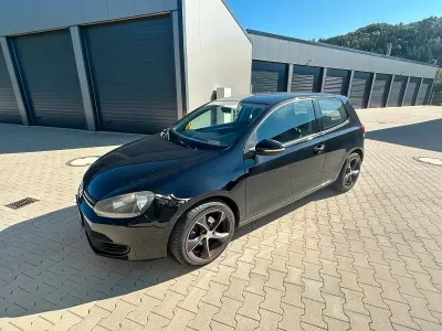 Gebraucht VW Golf VI 59 PS (43 kW) 2009 Schwarz Kleinwagen