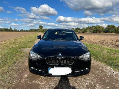 Gebraucht BMW 116 Sport Line 116 PS (85 kW) 2014 Schwarz Kleinwagen
