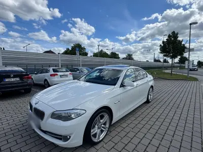Gebraucht BMW 520 2011 Weiß Limousine