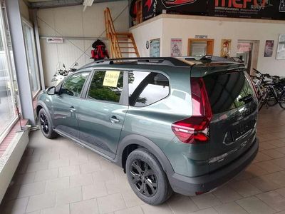 Zederngrünmetallic Neu 2025 Dacia Jogger Extreme Van / Kleinbus | 26.499 € (Fairer Preis)