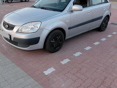 Usata Kia Rio 97 CV (71 kW) 2006 Utilitaria