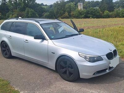 BMW 525