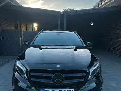 Gebraucht Mercedes GLA200 AMG 136 PS (100 kW) 2014 Schwarz SUV