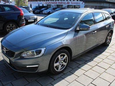 Second-hand Volvo V60 Business Edition 150 CP (110 kW) 2015 Gri Break