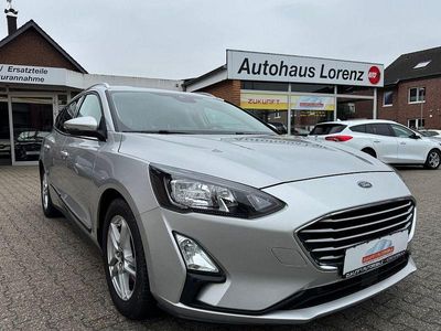 Używany Ford Focus Cool & Connect 120 KM (88 kW) 2020 Srebrny Kombi