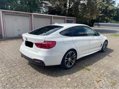BMW 330 Gran Turismo