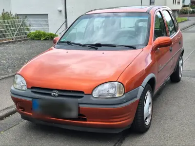 Używany Opel Corsa 60 KM (44 kW) 1996 Andere farben Hatchback