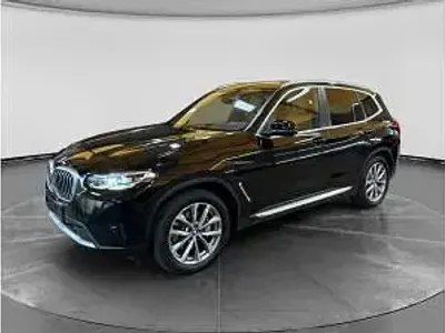 Gebraucht BMW X3 184 PS (135 kW) 2022 Schwarz (schwarz ii/bonnet fluid black) SUV