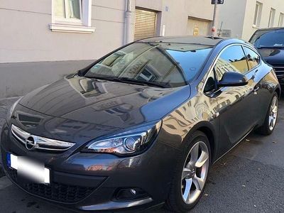 Grau Gebraucht 2012 Opel Astra GTC Edition Limousine | 5.800 € (Fairer Preis)