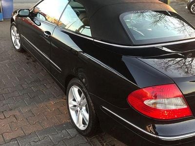Gebraucht Mercedes CLK200 Avantgarde 184 PS (135 kW) 2009 Schwarz Cabrio