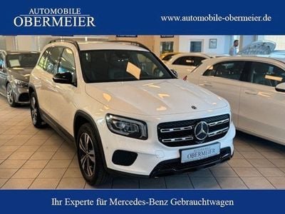 Mercedes GLB220