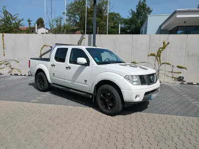 Gebraucht Nissan Navara 171 PS (125 kW) 2007 Weiß Pickup