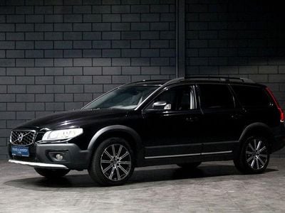 Second-hand Volvo XC70 Business Edition 220 CP (161 kW) 2016 Negru Break