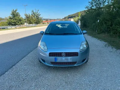 Gebraucht Fiat Punto 77 PS (56 kW) 2009 Grau Kleinwagen