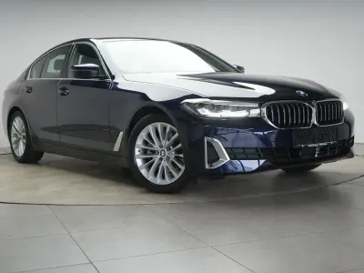 Gebraucht BMW 520 Luxury Line 184 PS (135 kW) 2020 Tansanitblau ii metallic Limousine