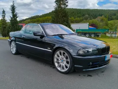 Gebraucht BMW 325 Cabriolet 198 PS (145 kW) 2001 Schwarz Cabrio