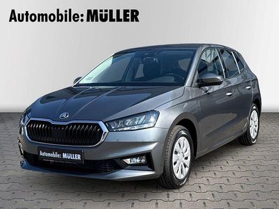 Neu Skoda Fabia Essence 95 PS (69 kW) 2026 Grau Kleinwagen