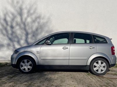 Second-hand Audi A2 75 CP (55 kW) 2001 Argintiu Hatchback