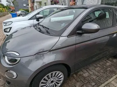 Gebraucht Fiat 500e 86 kW (118 PS) 2023 Grau Kleinwagen