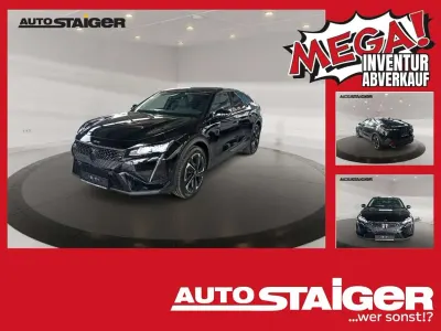 Gebraucht Peugeot 408 Allure 131 PS (96 kW) 2023 Lackierung schwarz perla nera/ SUV