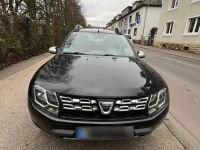 Gebraucht Dacia Duster 125 PS (91 kW) 2014 Schwarz SUV