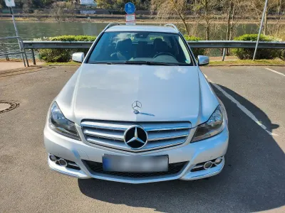Usata Mercedes C220 Avantgarde 170 CV (125 kW) 2013 Argento Berlina