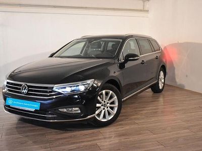 Gebraucht VW Passat Elegance 150 PS (110 kW) 2021 Deep black perleffekt Kombi