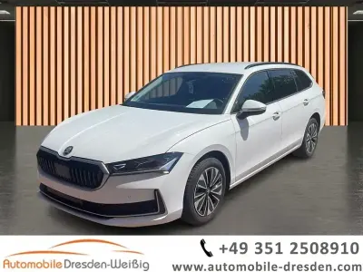 Gebraucht Skoda Superb Selection 150 PS (110 kW) 2025 Weiß purity weiss Kombi