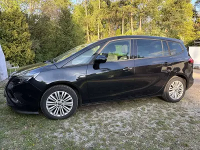 Gebraucht Opel Zafira Tourer Edition 140 PS (102 kW) 2016 Schwarz Van / Kleinbus
