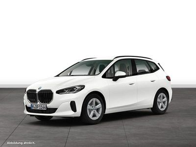 Gebraucht BMW 220 Active Tourer Luxury Line 156 PS (114 kW) 2025 Van / Kleinbus
