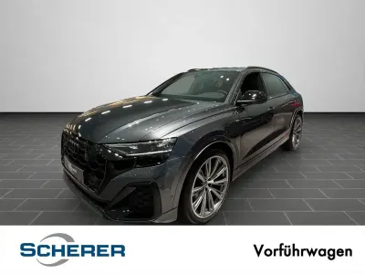 Używany Audi Q8 Business 231 KM (169 kW) 2025 Szary SUV