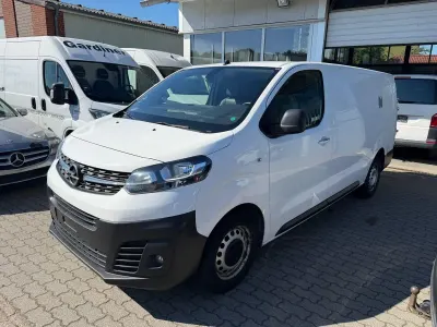 Gebraucht Opel Vivaro-e Combi Edition 144 PS (105 kW) 2022 Weiß Van / Kleinbus