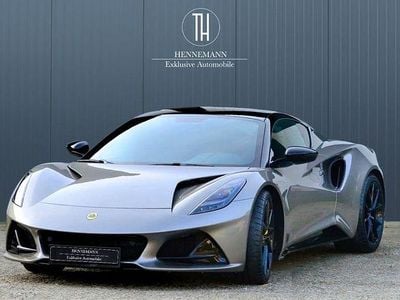 Nimbus grey Gebraucht 2024 Lotus Emira Coupé | 109.890 €