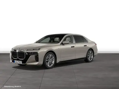 Gebraucht BMW 740 M Sport 299 PS (219 kW) 2024 Grau Limousine