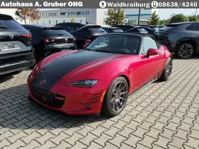 Gebraucht Mazda MX5 Inclusive 178 PS (130 kW) 2016 Rubinrot Cabrio