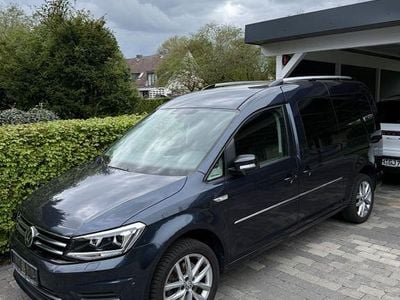 Usata VW Caddy Maxi 131 CV (96 kW) 2019 Blu Monovolume