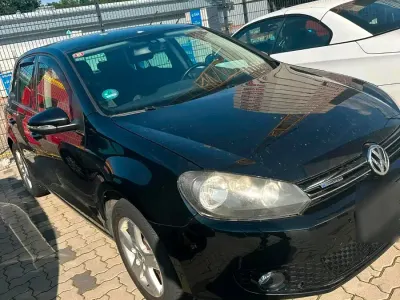 Gebraucht VW Golf VI 105 PS (77 kW) 2011 Kleinwagen