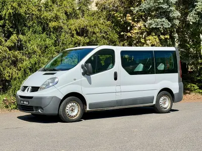 Second-hand Renault Trafic 90 CP (66 kW) 2011 Alb Monovolum