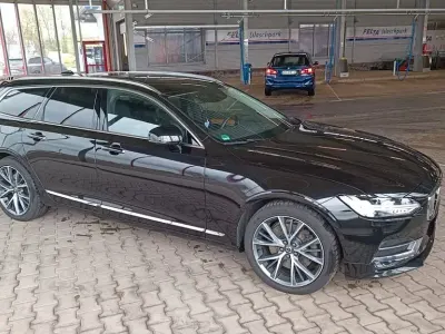Brugt Volvo V90 Inscription 235 HK (172 kW) 2017 Sort Stationcar