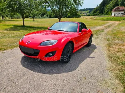 Gebraucht Mazda MX5 Center-Line 160 PS (117 kW) 2013 Rot Cabrio