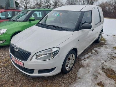 Gebraucht Skoda Roomster 86 PS (63 kW) 2013 Weiß Van / Kleinbus