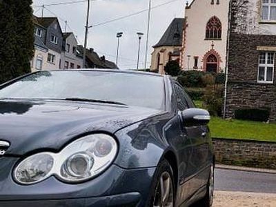 Mercedes C200