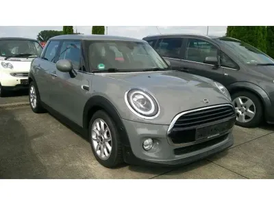 Gebraucht Mini Cooper 136 PS (100 kW) 2019 Grau Kleinwagen