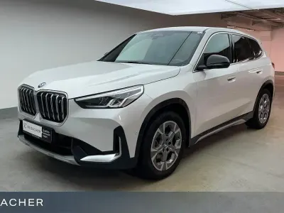 Używany BMW iX1 xLine 200 kW (272 KM) 2023 Biały SUV