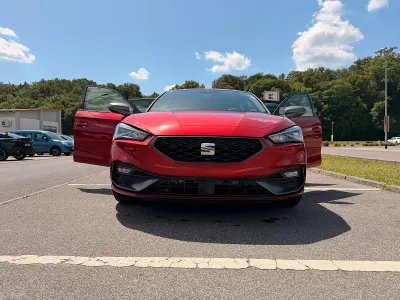 Gebraucht Seat Leon FR 150 PS (110 kW) 2020 Rot Limousine